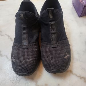 Puma black sneakers 9.5